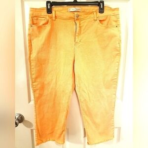 EST. 1946 Denim Capri Jeans